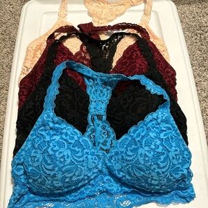 Lot of 4 Xhilaration push-up bralettes